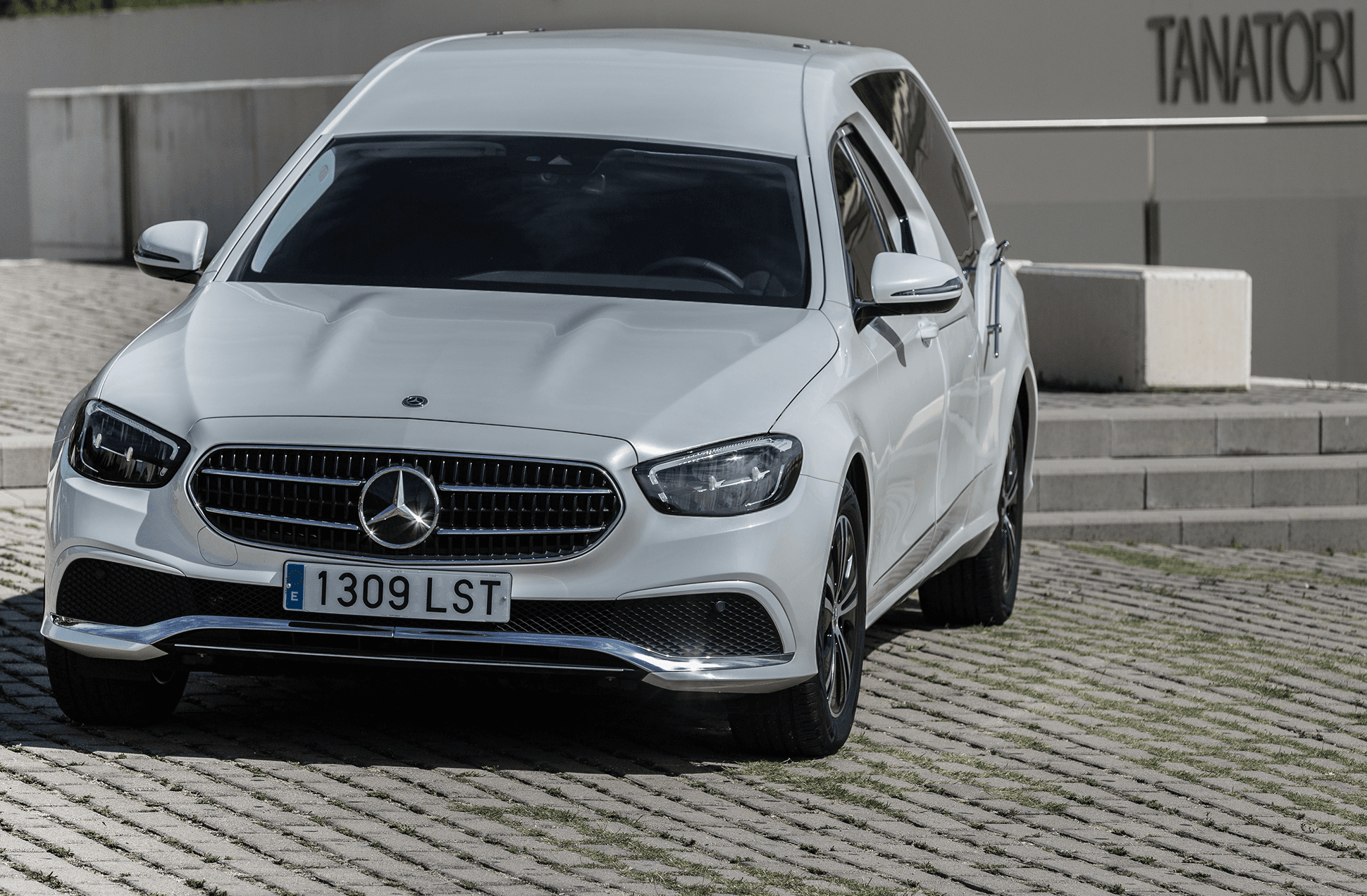 Coche de acompañamiento
